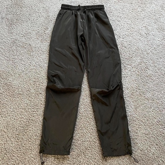 PrettyLittleThing Pants Women’s US Size 4 - Picture 2 of 7